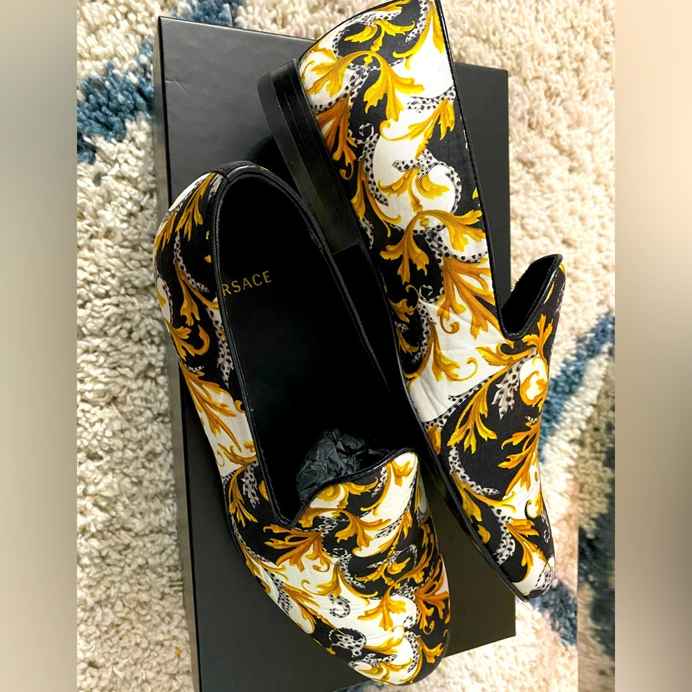 Versace Baroque Loafers. Size 39 IT.